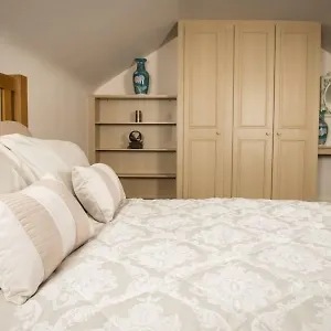 Warwickshire hotels &amp; apartments, all accommodations in Warwickshire