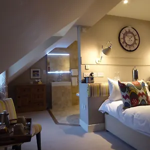 Warwickshire hotels &amp; apartments, all accommodations in Warwickshire