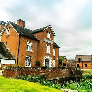 Warwickshire hotels &amp; apartments, all accommodations in Warwickshire